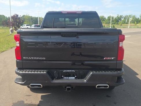 Used 2023 Chevrolet Silverado 1500 RST w/ Convenience Package II AWD/4WD image 9