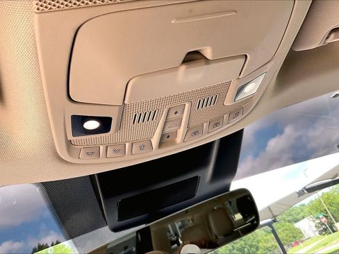 Used 2018 Lincoln Navigator L Reserve w/ Technology Package AWD/4WD image 32