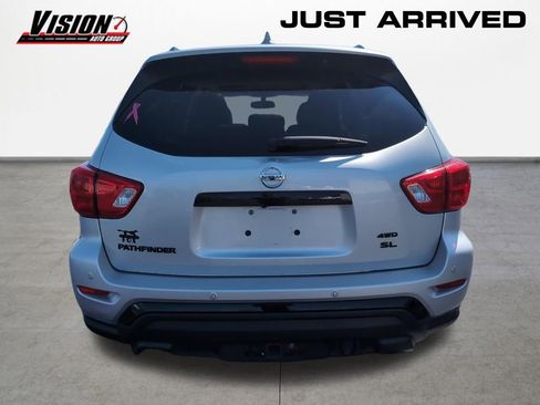 Used 2020 Nissan Pathfinder SL AWD/4WD image 4