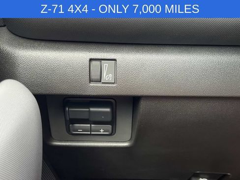 Used 2026 Chevrolet Colorado Z71 w/ Technology Package AWD/4WD image 26