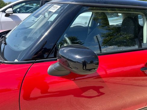 Used 2026 MINI Cooper 2-Door Hardtop FWD image 5