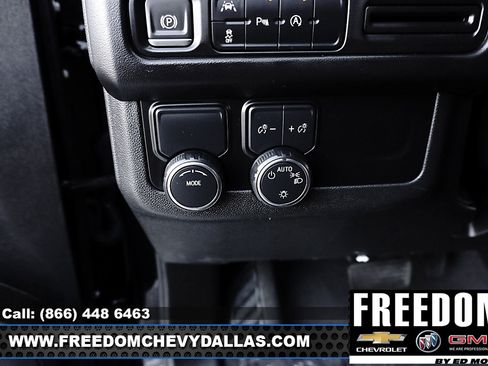 Used 2024 Chevrolet Tahoe LT image 30