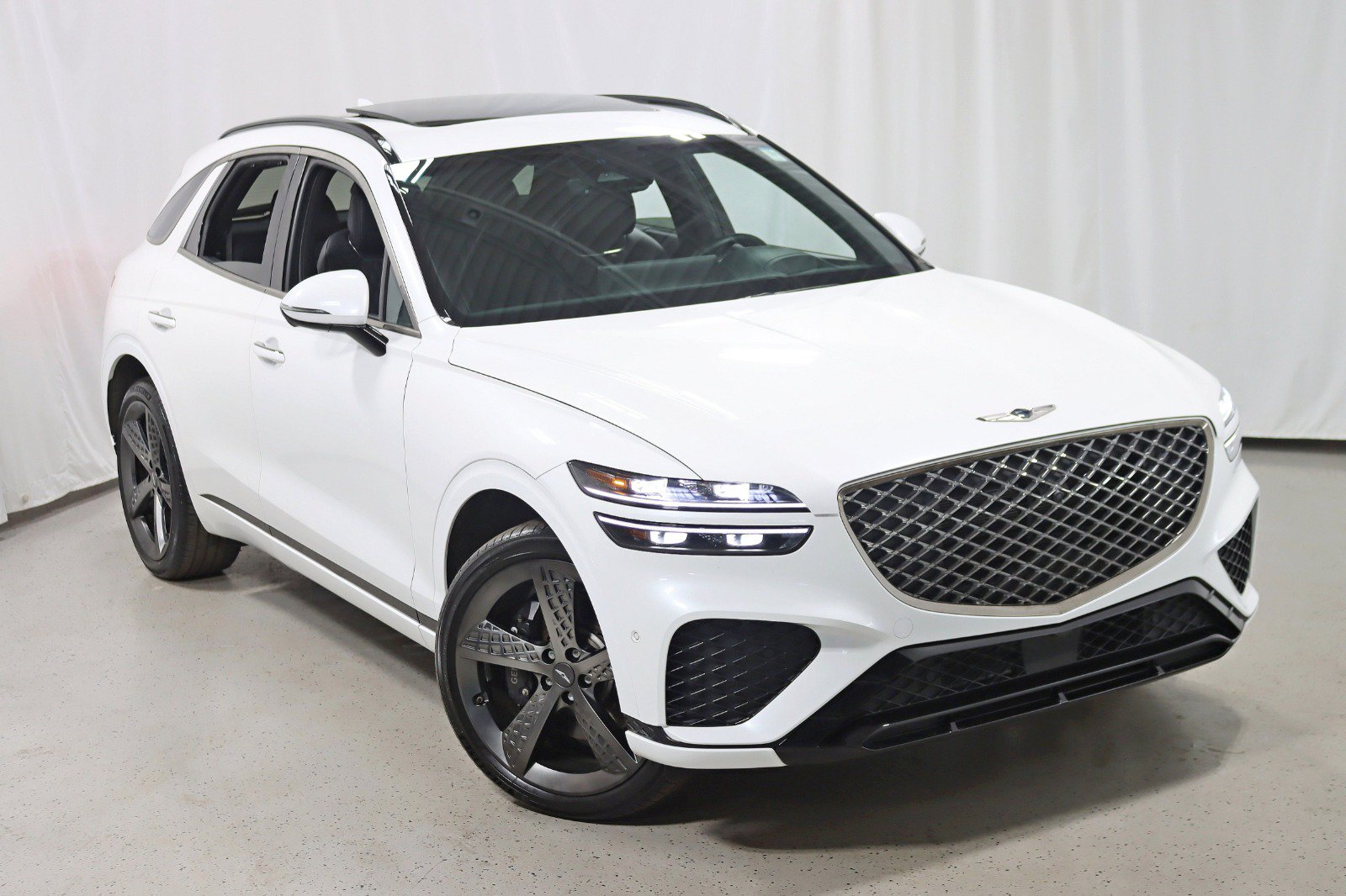 Used 2023 Genesis GV70 3.5T Sport w/ Sport Prestige Package AWD/4WD image 6