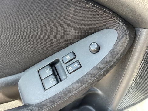 Used 2009 Nissan 370Z Coupe RWD image 15