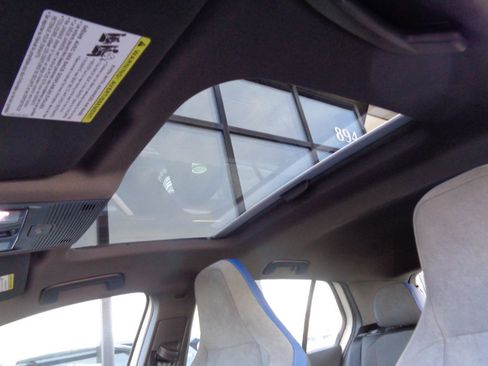 Used 2025 Volkswagen Golf R Black Edition DSG image 16