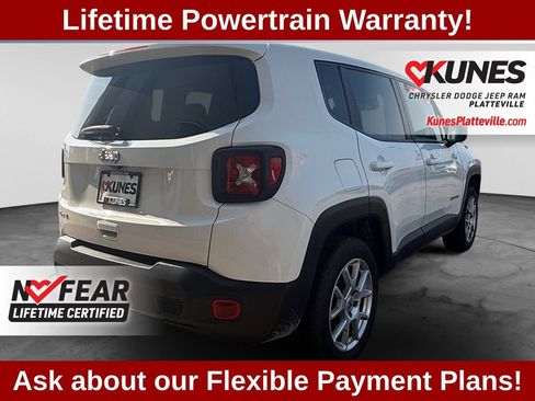 Used 2023 Jeep Renegade Latitude AWD/4WD image 9