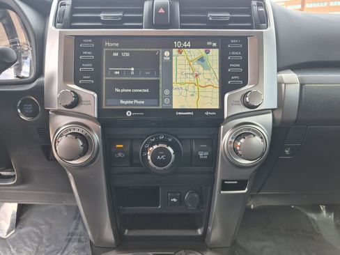 Used 2023 Toyota 4Runner SR5 AWD/4WD image 9