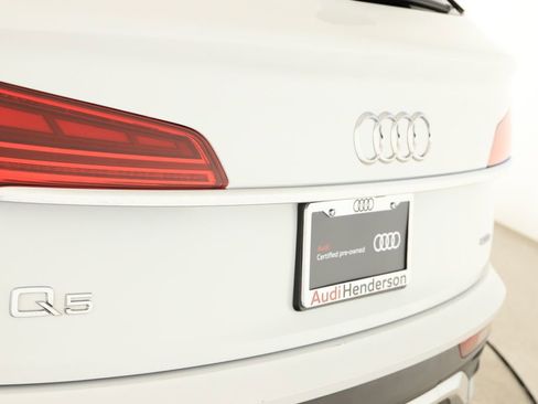 Certified 2021 Audi Q5 2.0T Premium Plus w/ Premium Plus Package image 31