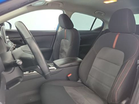 Used 2024 Nissan Sentra SR FWD image 17