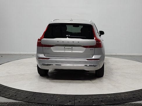 Used 2023 Volvo XC60 B5 Plus image 6