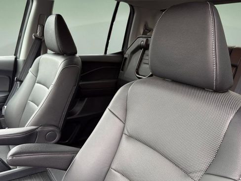 Used 2023 Honda Ridgeline RTL image 11