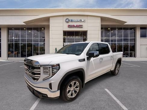 Certified 2025 GMC Sierra 1500 SLT RWD image 6