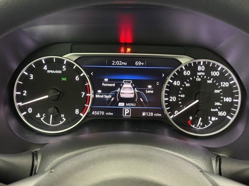 Used 2024 Nissan Sentra SV image 16