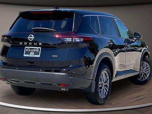 Certified 2026 Nissan Rogue S AWD/4WD image 2