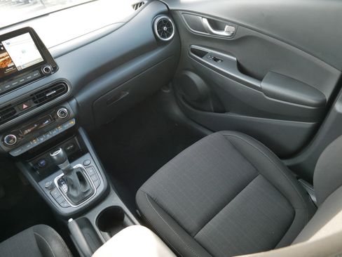 Certified 2023 Hyundai Kona SEL w/ Convenience Package image 11