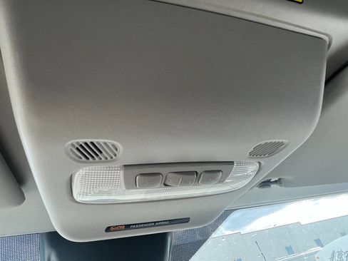 Used 2020 Ford Transit 350 DRW image 23