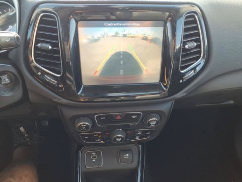 Used 2019 Jeep Compass Limited FWD image 14