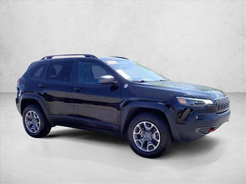 Used 2020 Jeep Cherokee Trailhawk w/ Cold Weather Group AWD/4WD image 6