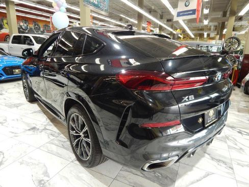 Used 2023 BMW X6 xDrive40i w/ M Sport Package image 11