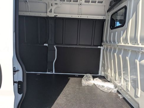 New 2026 RAM ProMaster 2500 w/ Convenience Group image 9