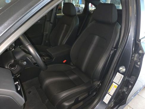 Used 2023 Honda Civic Sport image 11
