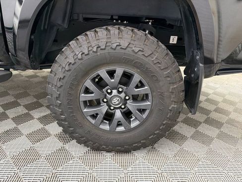 Used 2023 Toyota Tacoma SR5 w/ Technology Package AWD/4WD image 20