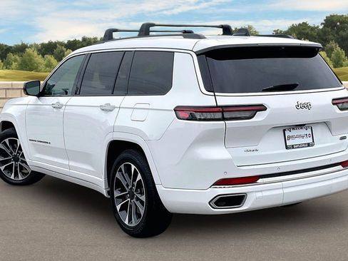 Used 2023 Jeep Grand Cherokee L Overland w/ Luxury Tech Group IV AWD/4WD image 10
