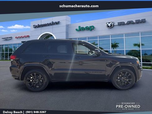 Used 2021 Jeep Grand Cherokee Laredo X RWD image 8