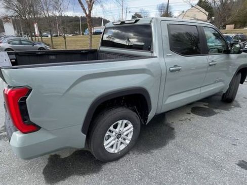 New 2026 Toyota Tundra SR5 AWD/4WD image 8