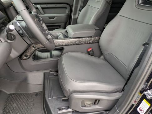 New 2026 Land Rover Defender 110 OCTA image 12