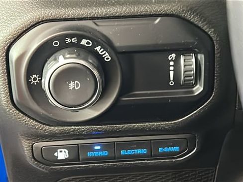 Used 2023 Jeep Wrangler Unlimited w/ Cold Weather Group AWD/4WD image 19
