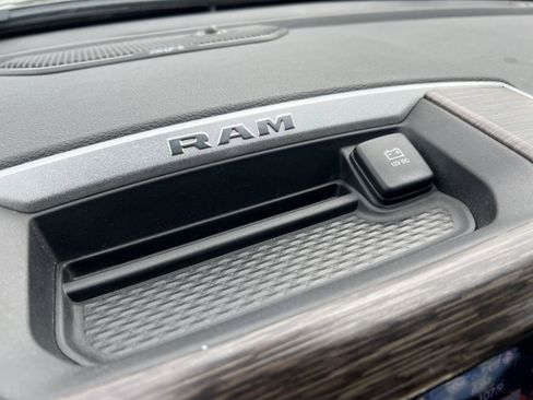 Used 2020 RAM 1500 Laramie AWD/4WD image 26
