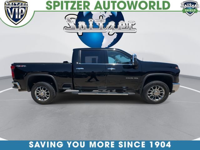 Used 2024 Chevrolet Silverado 3500 LTZ w/ LTZ Plus Package AWD/4WD image 10