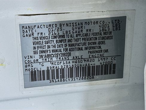 Used 2025 Nissan Sentra SV image 12