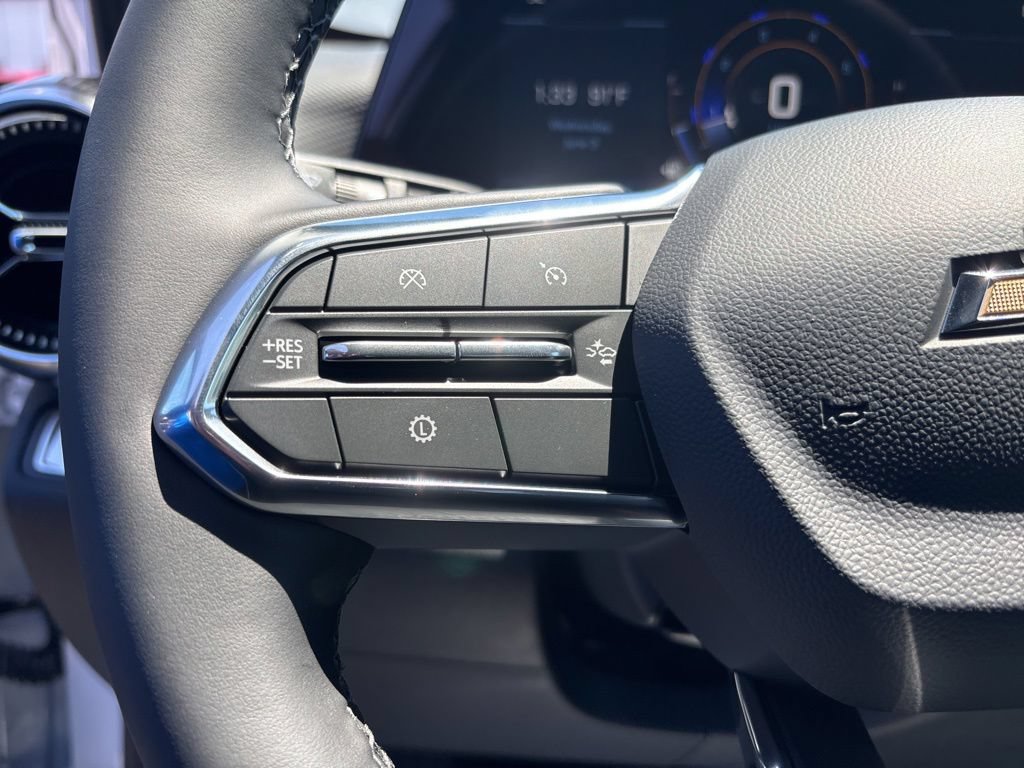 New 2026 Chevrolet Equinox LT FWD image 10
