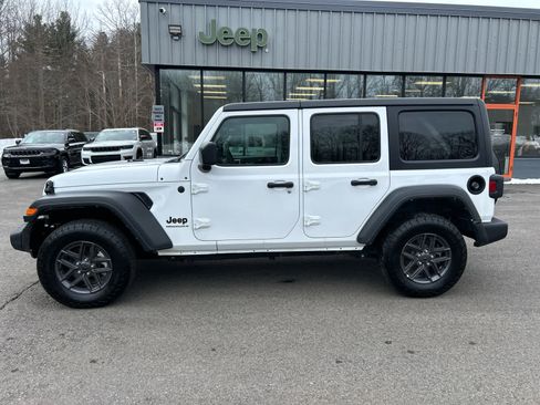 Used 2026 Jeep Wrangler Sport S image 10