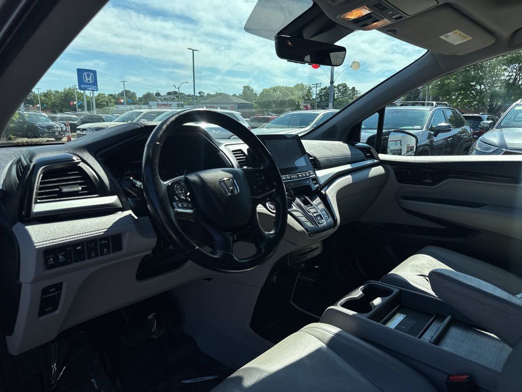 Used 2018 Honda Odyssey Elite image 16