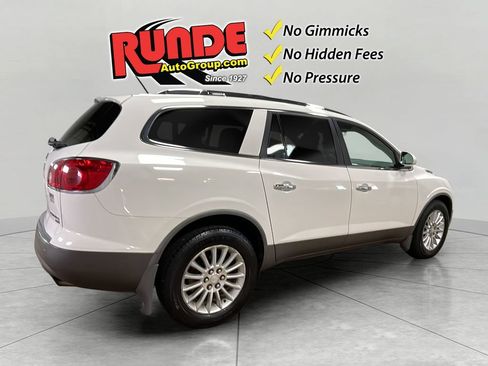 Used 2011 Buick Enclave CXL FWD image 6