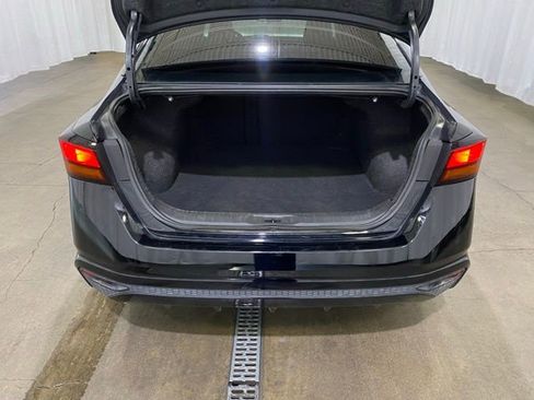 Used 2019 Nissan Altima 2.5 S image 11