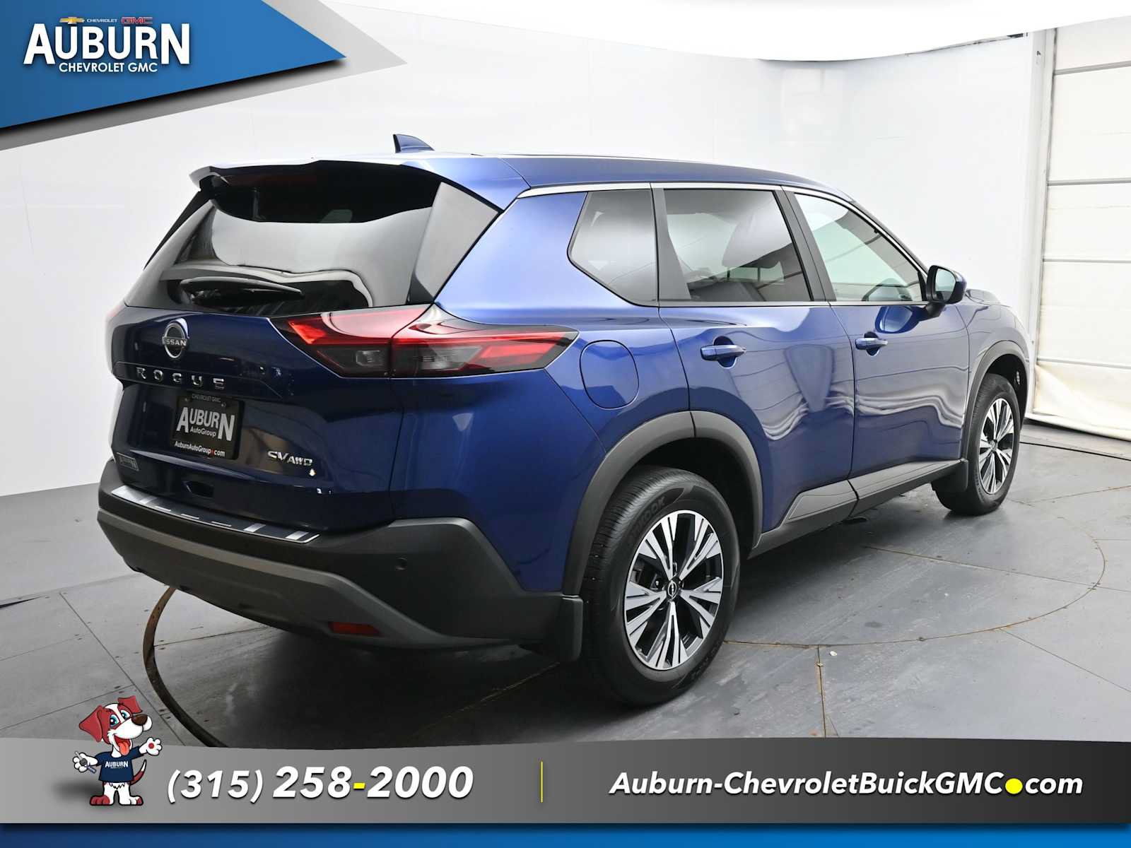 Used 2023 Nissan Rogue SV AWD/4WD image 17