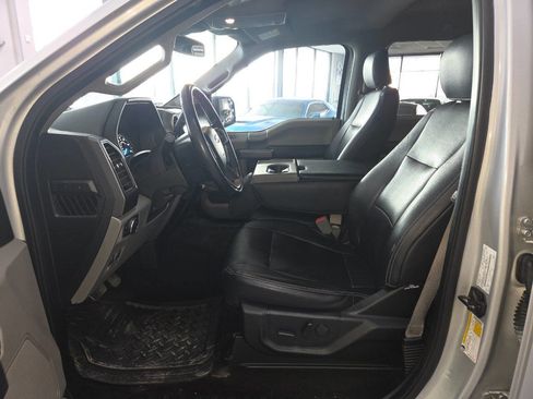 Used 2019 Ford F150 XLT w/ Equipment Group 302A Luxury AWD/4WD image 19