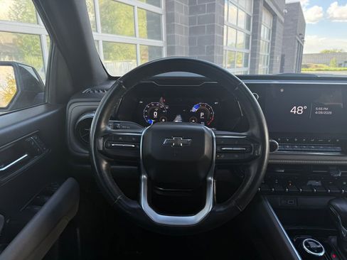 Used 2024 Chevrolet Colorado ZR2 w/ ZR2 Convenience Package III AWD/4WD image 39