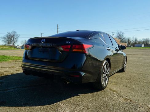 Used 2019 Nissan Altima 2.5 SV image 3
