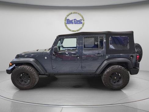 Used 2017 Jeep Wrangler Unlimited Sport w/ Quick Order Package 24S AWD/4WD image 3
