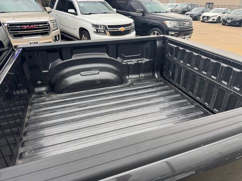 Used 2019 RAM 1500 Laramie image 11