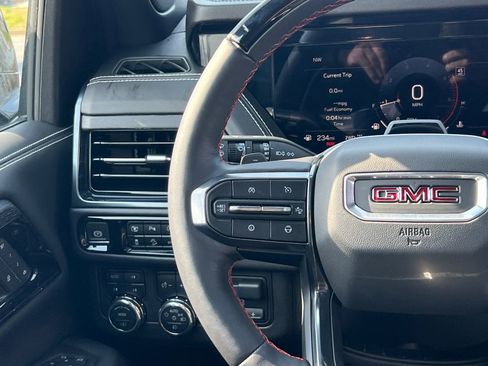 Used 2025 GMC Yukon AT4 Ultimate w/ LPO, Floor Liner Package image 31