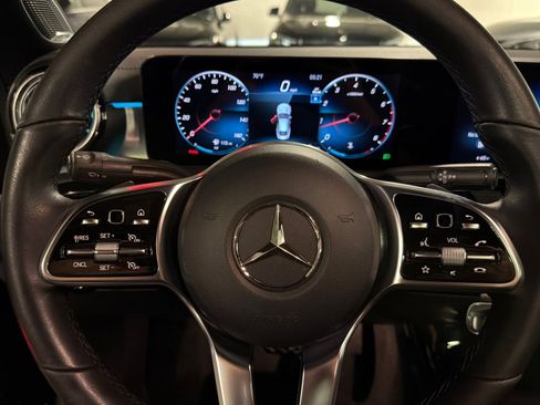 Used 2023 Mercedes-Benz CLA 250 4MATIC image 21