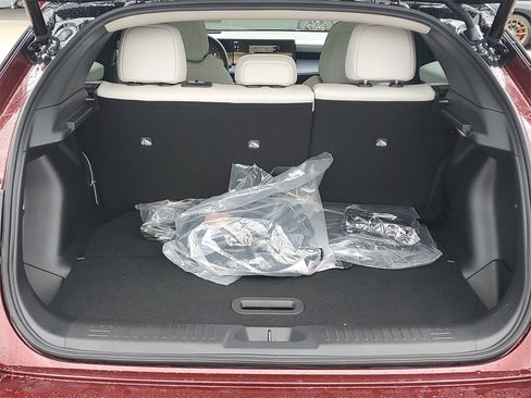 New 2026 Nissan Leaf Platinum+ w/ Cargo Package (Platinum+) image 5