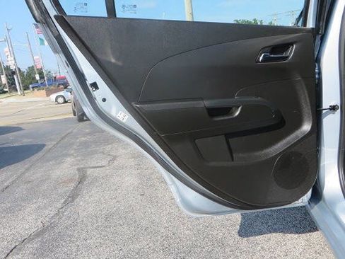 Used 2017 Chevrolet Sonic LT w/ Convenience Package image 33