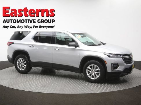 Used 2022 Chevrolet Traverse LS AWD/4WD image 46